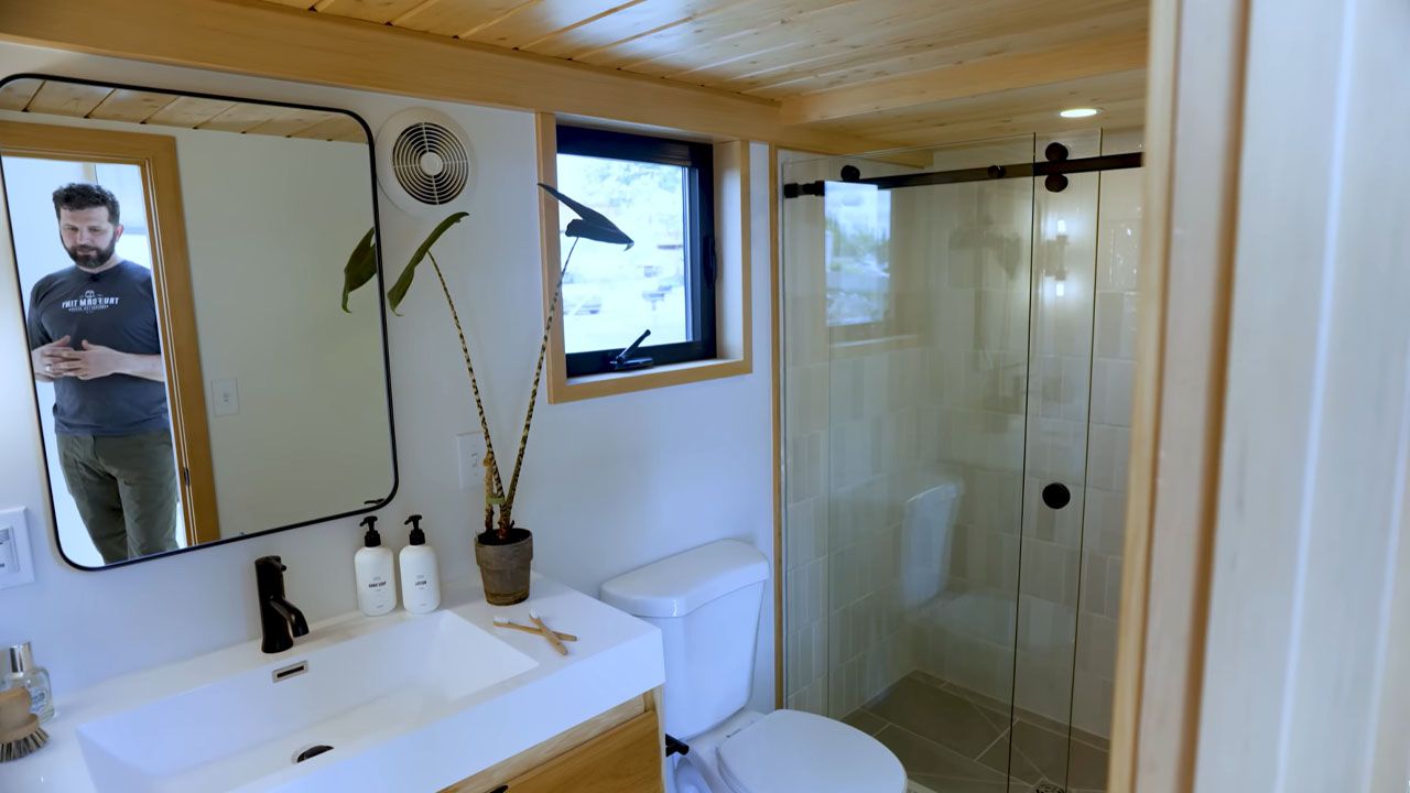 Mega Tiny House by tru form tiny - bathroom