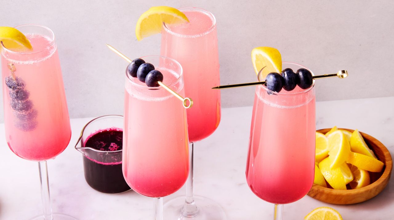 4th of July Cocktails - Blueberry Lemosas