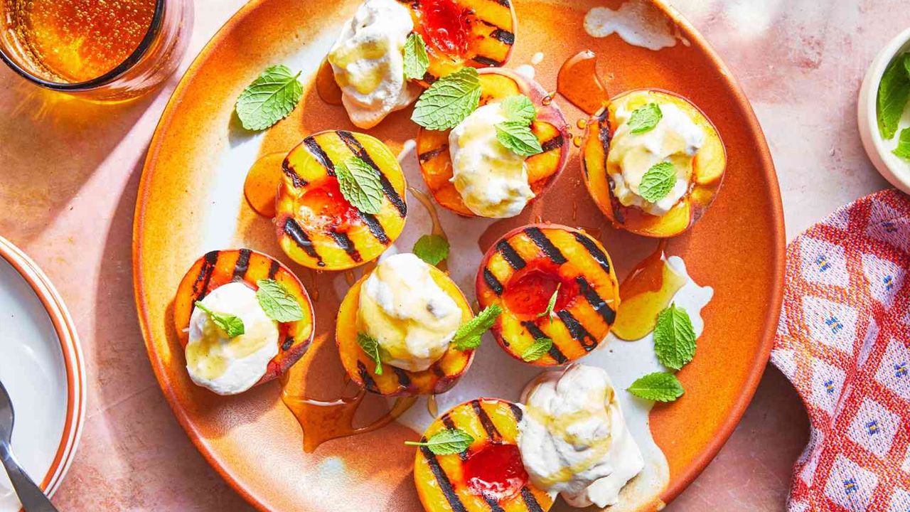 4th of July appetizers - Grilled Peaches With Spiced Whipped Cream