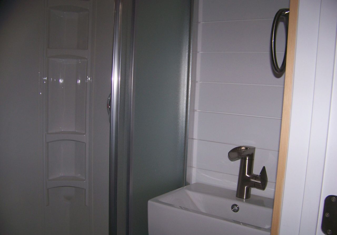 Bathroom of Shogun Tiny House - 1