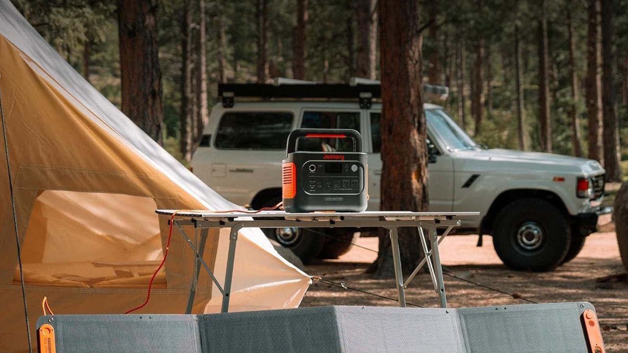 Best Prime Day Home Deals 2025 - Jackery Explorer 1000 v2 Portable Power Station