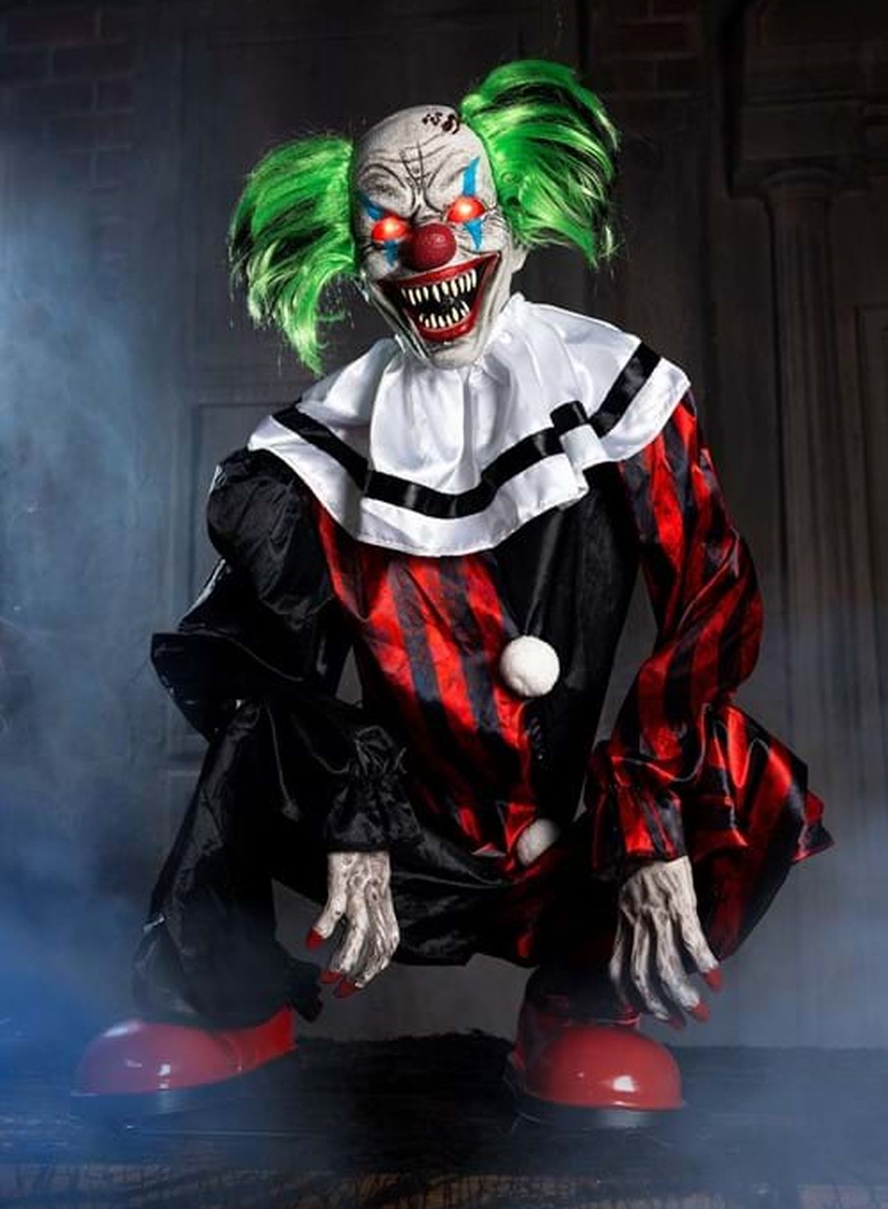 Crouching Clown Red Animatronic Decoration