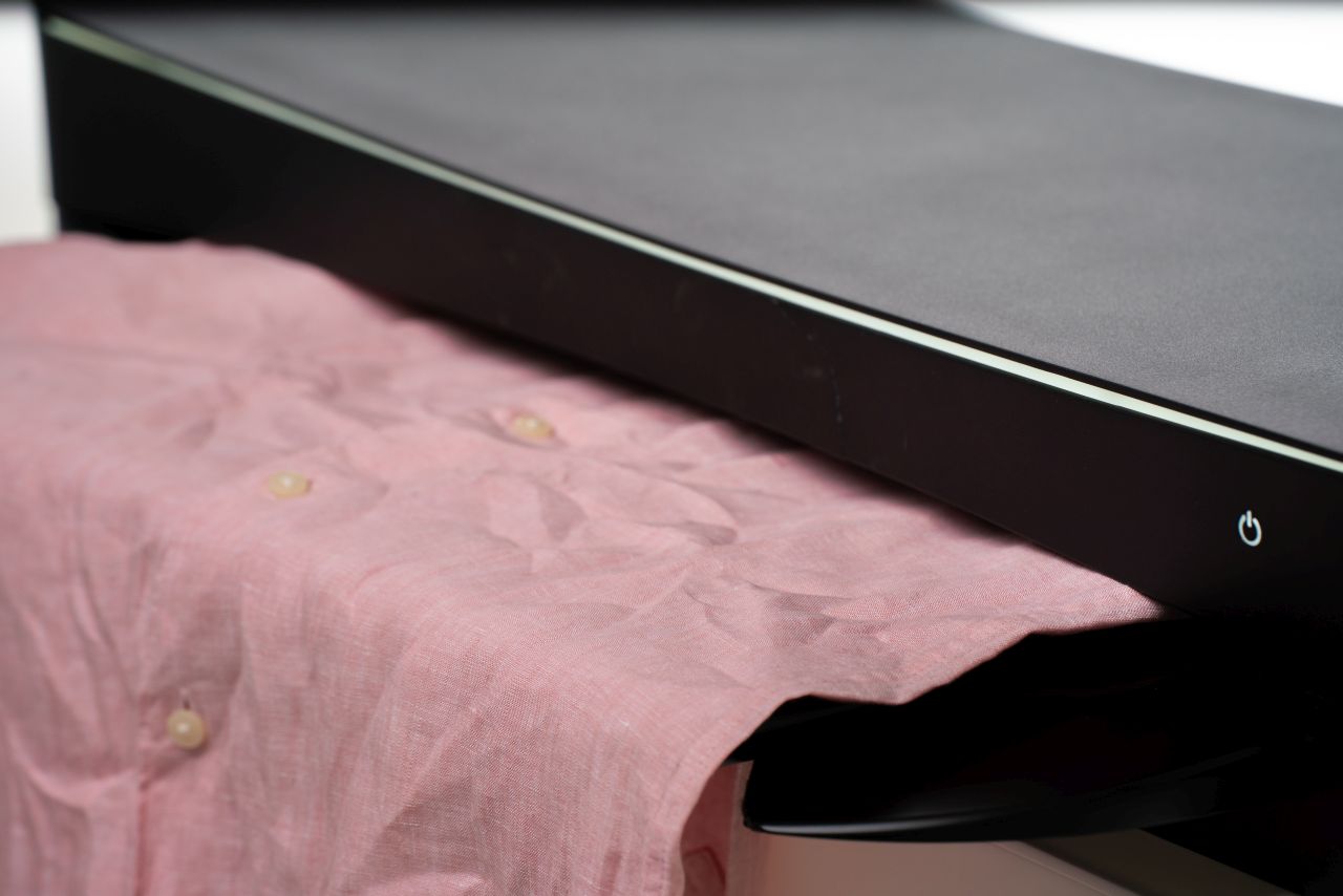 Einsen Smart ironing device