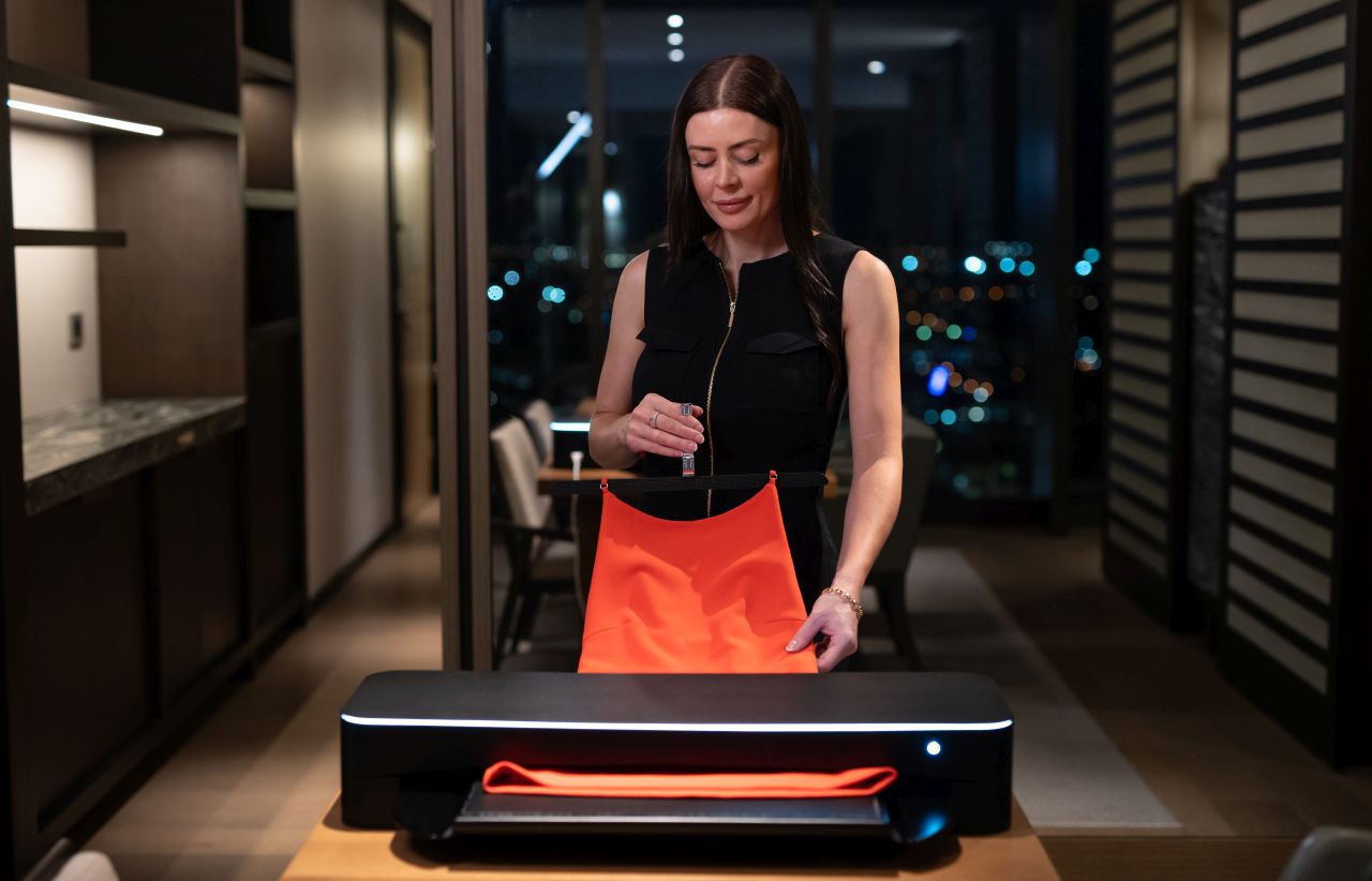 Einsen Smart ironing device