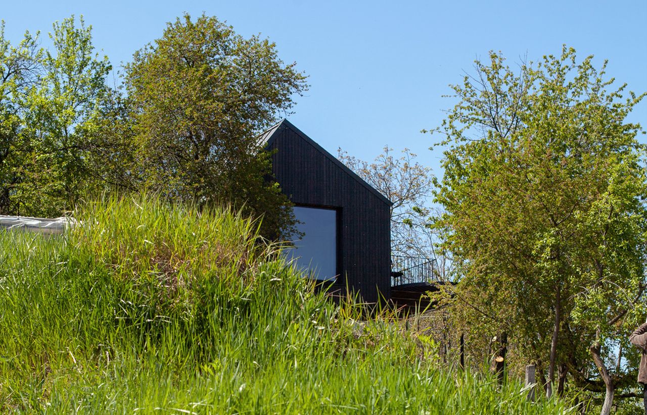 Exterior of CLO2 Cabin - 2