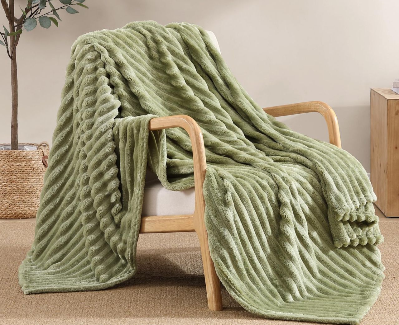 Geniospin Throw Blanket for Couch