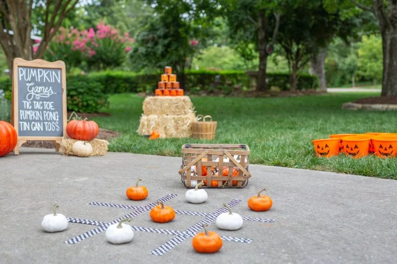 Halloween Party Games for Adults - Pumpkin Tic-Tac-Toe