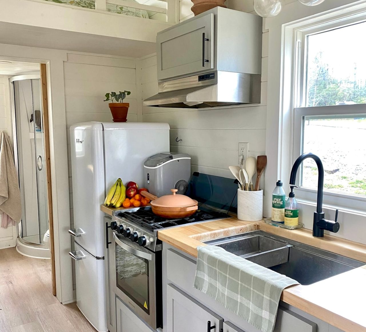 Kitchen of Acony Bell Tiny House - 1
