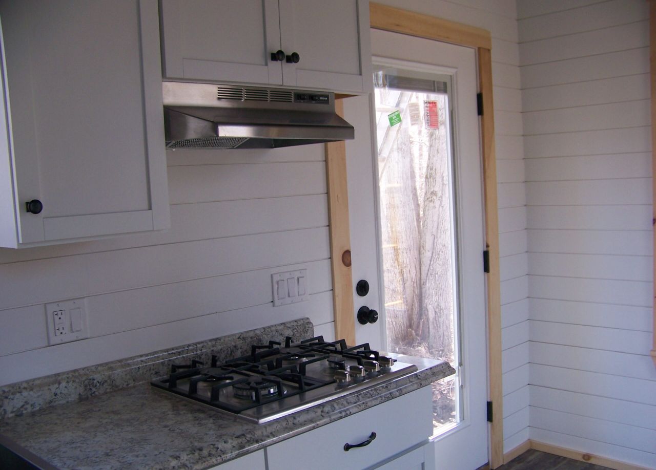 Kitchen of Shogun Tiny House - 10