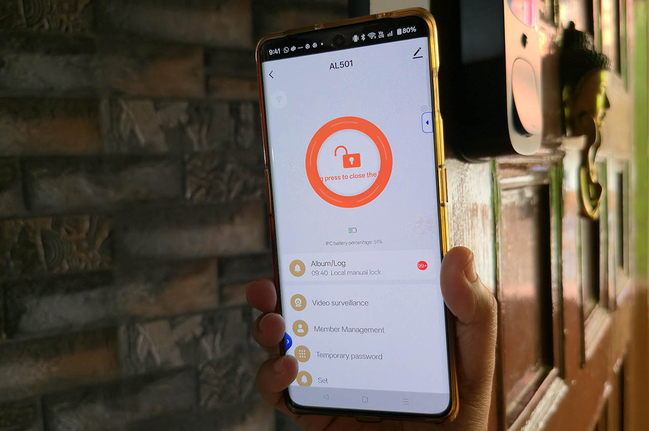 Lockzo Smart Lock 6-in-1 deadbolt Hands-On Review