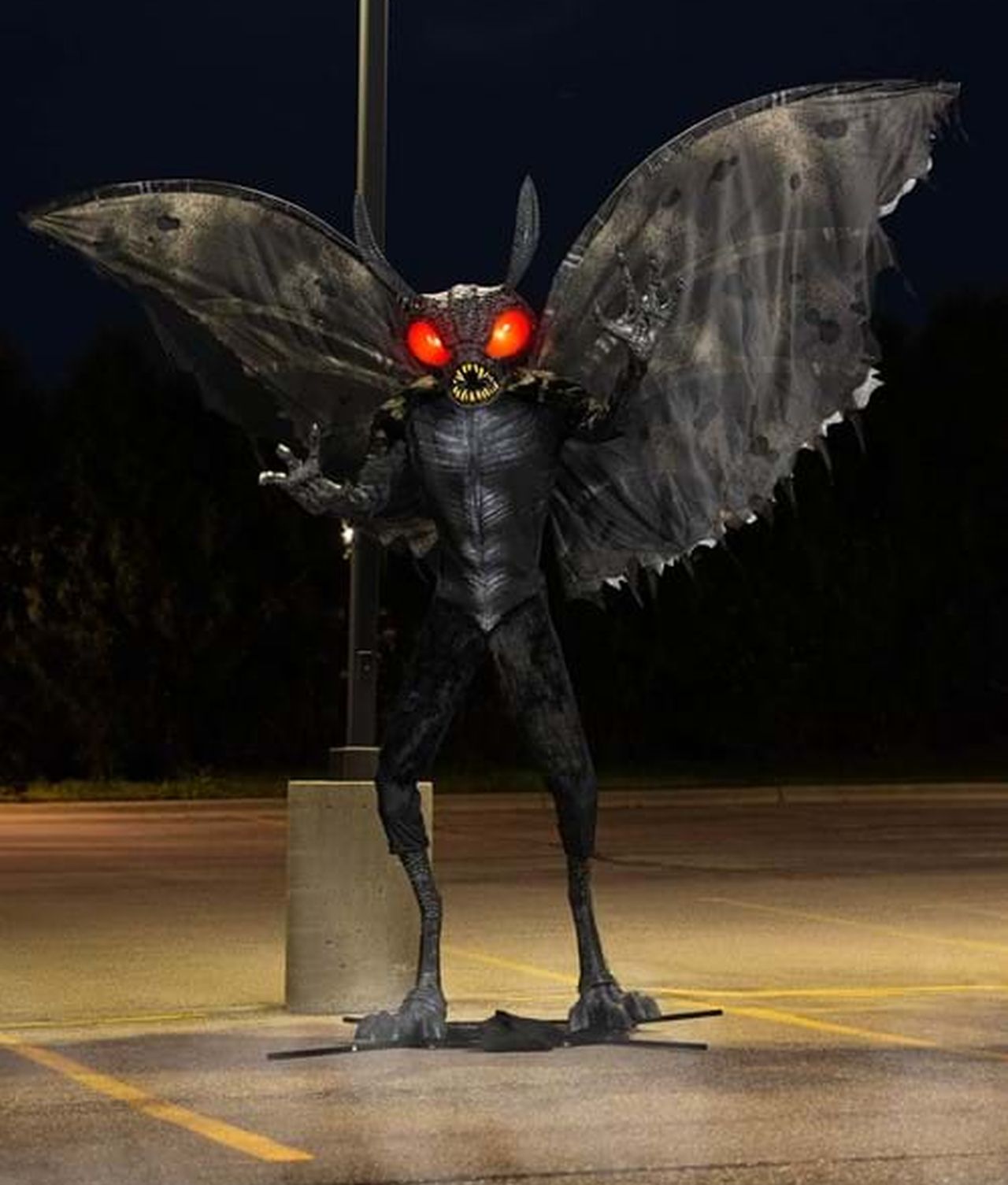 Mothman Animatronic Decoration
