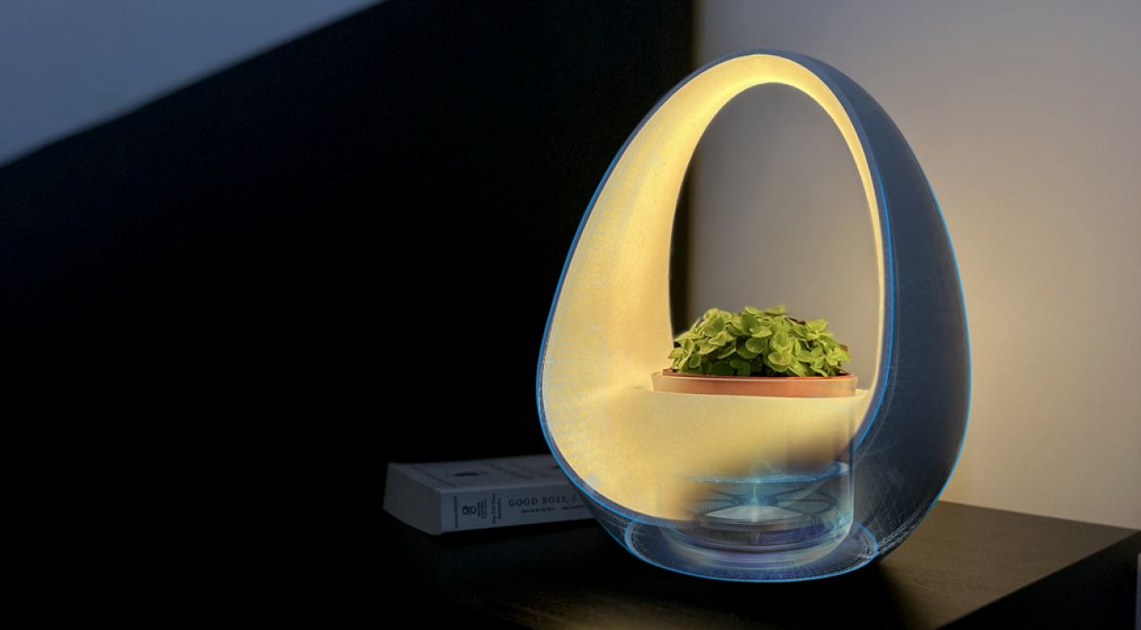 Planto is The World’s First Water-Powered Smart Lamp