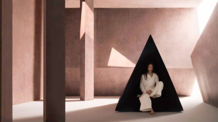 Pyramidal Cave Chair by Domain Architects For Bischiyano
