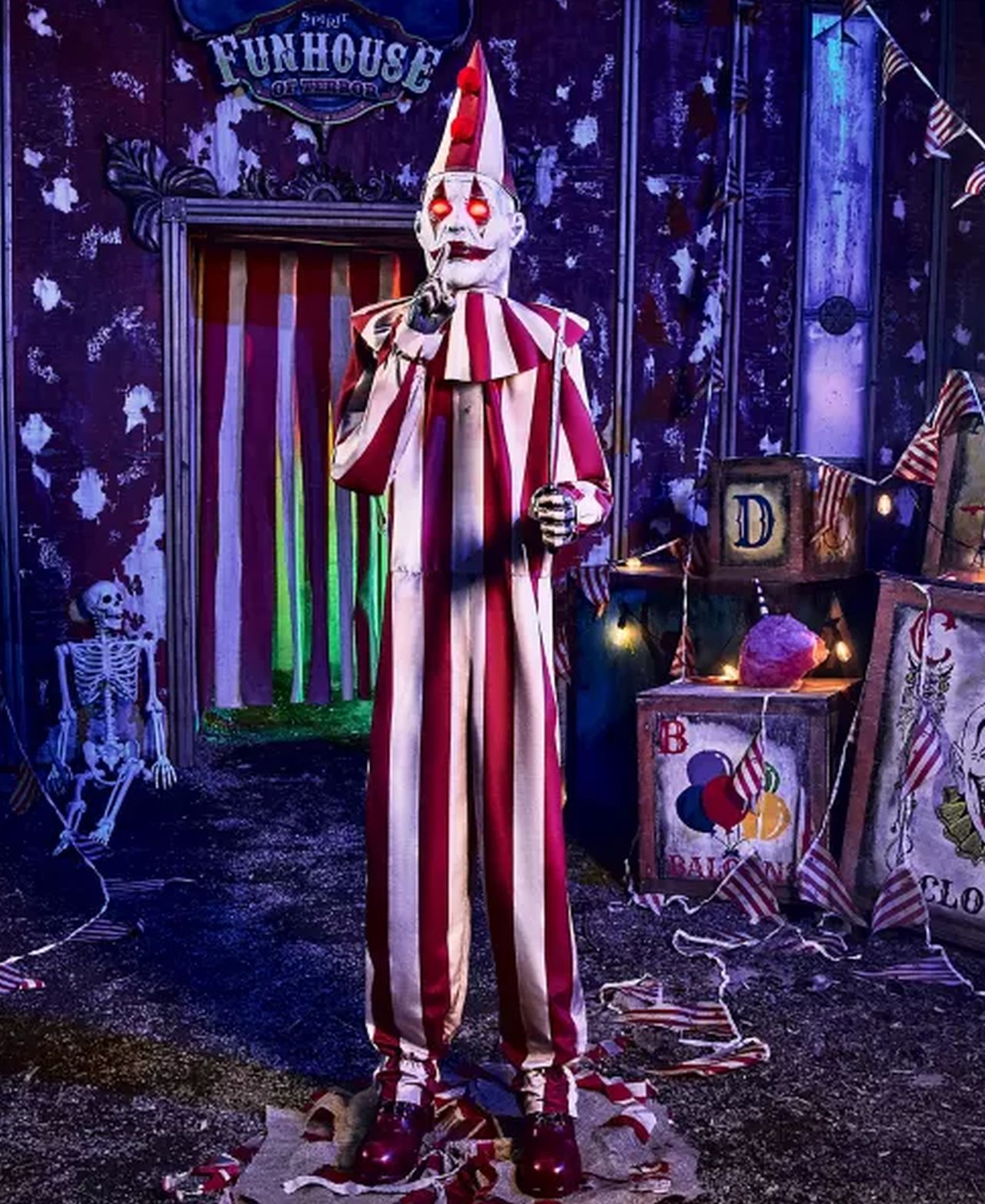 Silent and Deadly Clown Animatronic From Spirit Halloween Animatronics Collection 2025