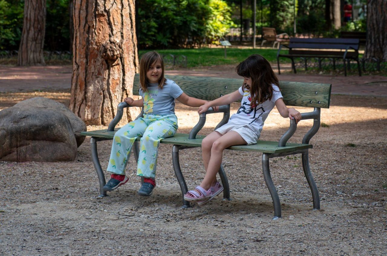 Soft Baroque - Dancing Bench - 1