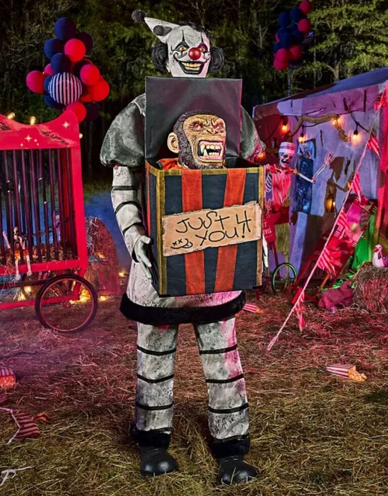 Terrifying New Spirit Halloween 2025 Animatronics Collection Out