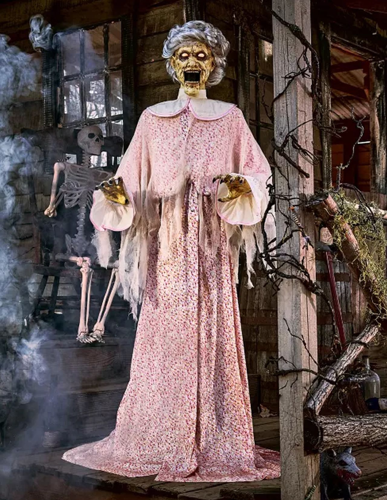 Spirit Halloween Animatronics Collection - Twisted Grandma Animatronic