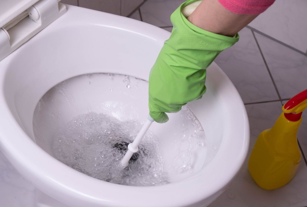 Tips to Clean Stubborn Toilet Stains