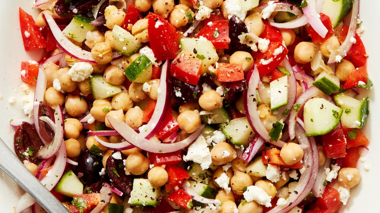 Mediterranean Chickpea Salad