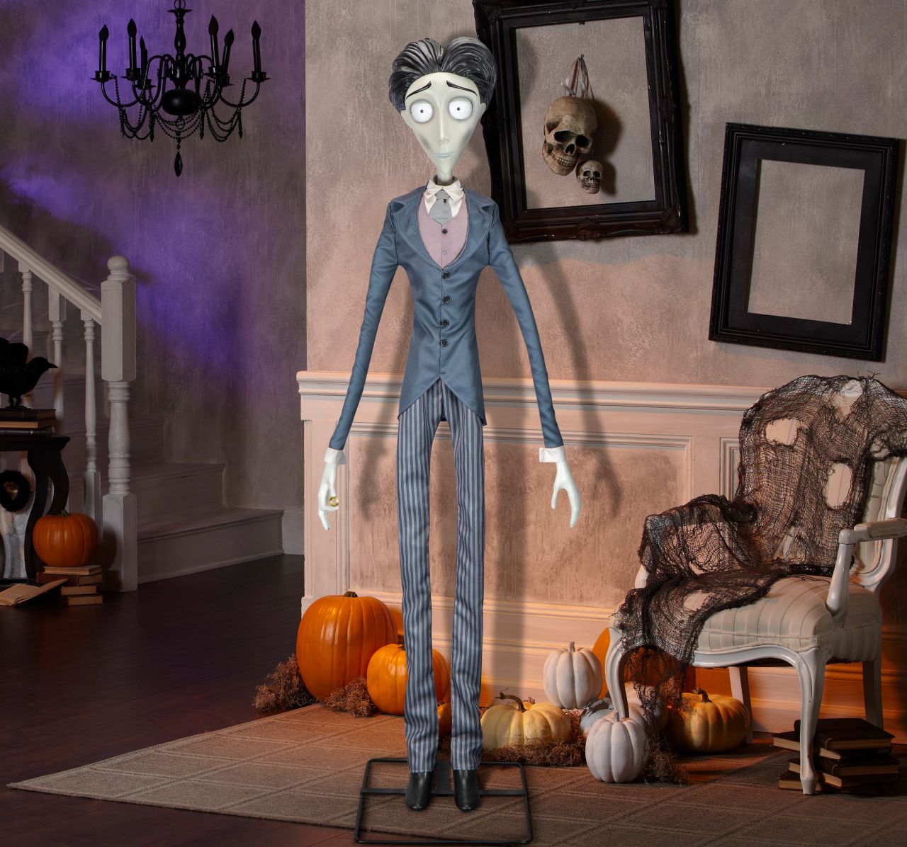 Warner Brothers Freestanding Talking Victor Van Dort Animatronic