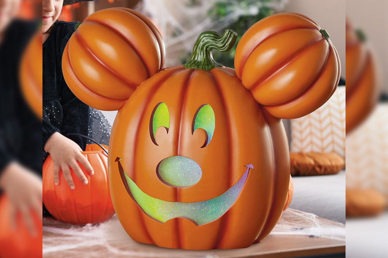 2025 Costco Halloween décor - Disney Mickey Jack-o’-Lantern Pumpkin