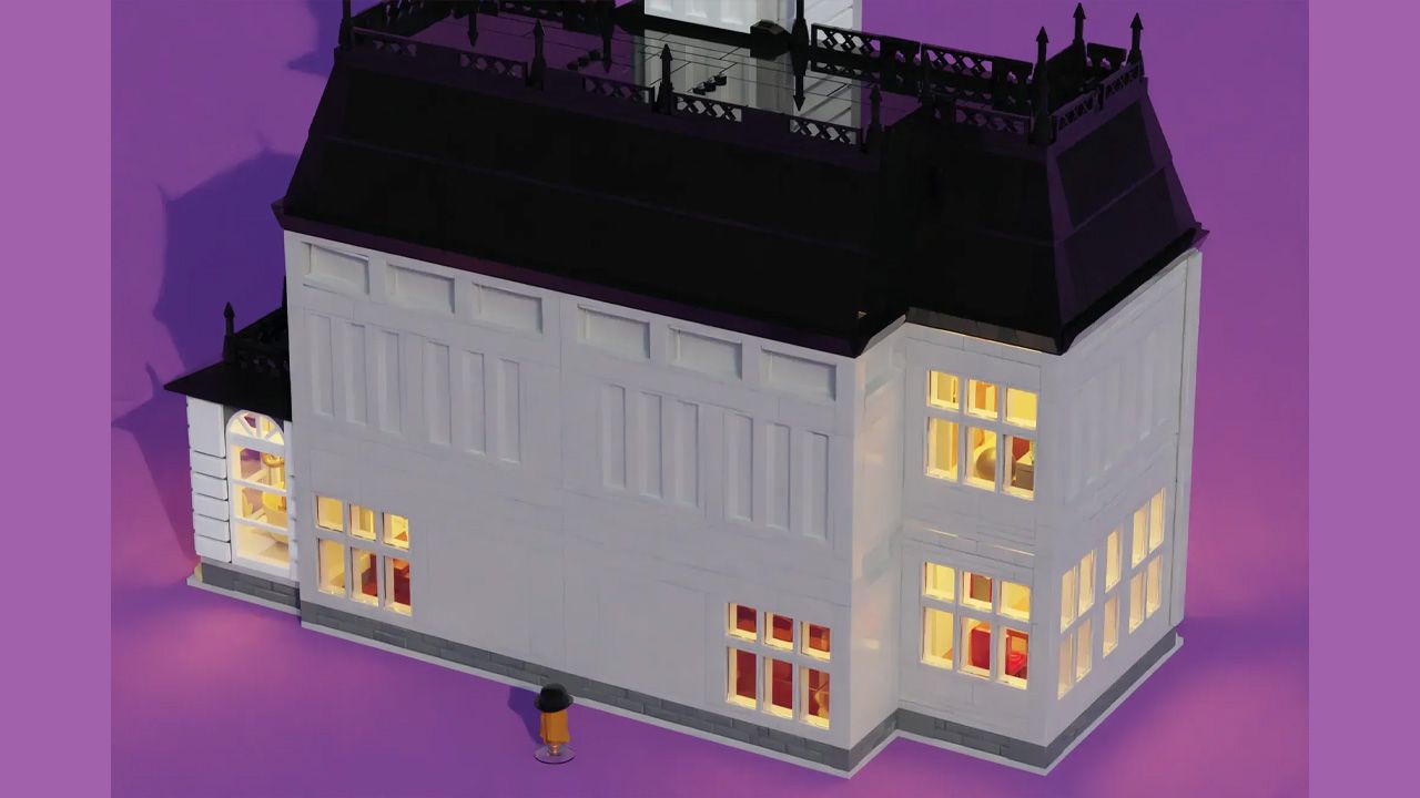 Addams Family LEGO Set - 8