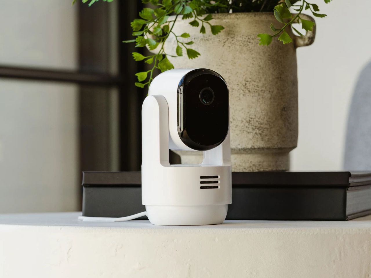 Arlo Essential Pan-Tilt Security Cameras With AI Features