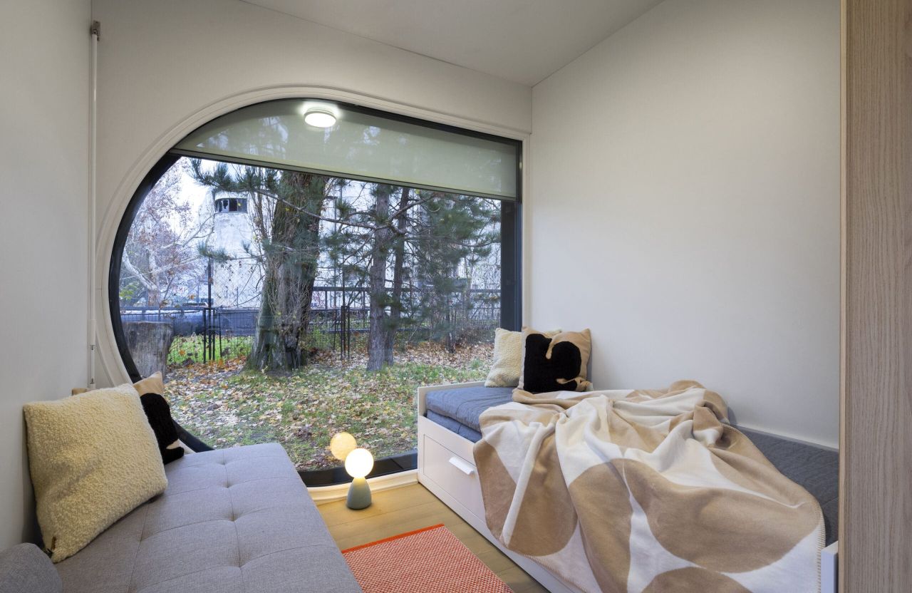 Bedroom and Living of Ecocapsule Box