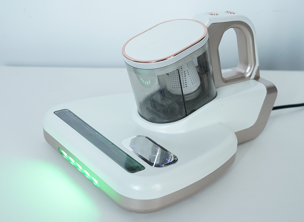 Briscomi 5-in-1 mattress vacuum cleaner