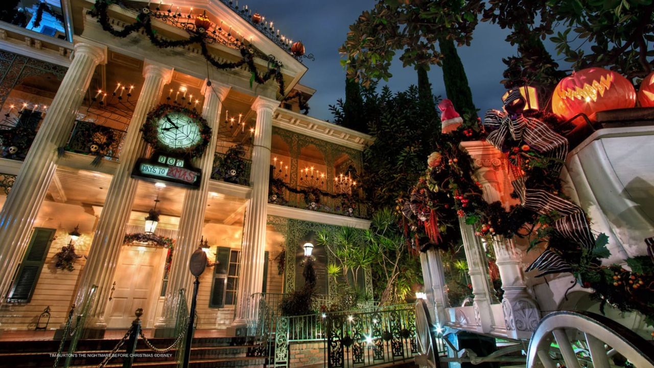 Disneyland Halloween Decorations 2025 - 1