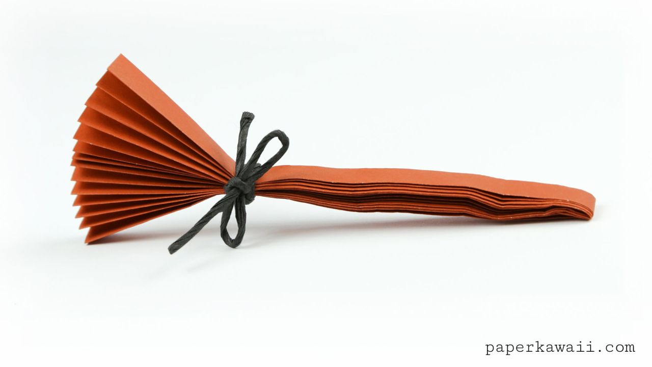 Easy Origami Broomstick