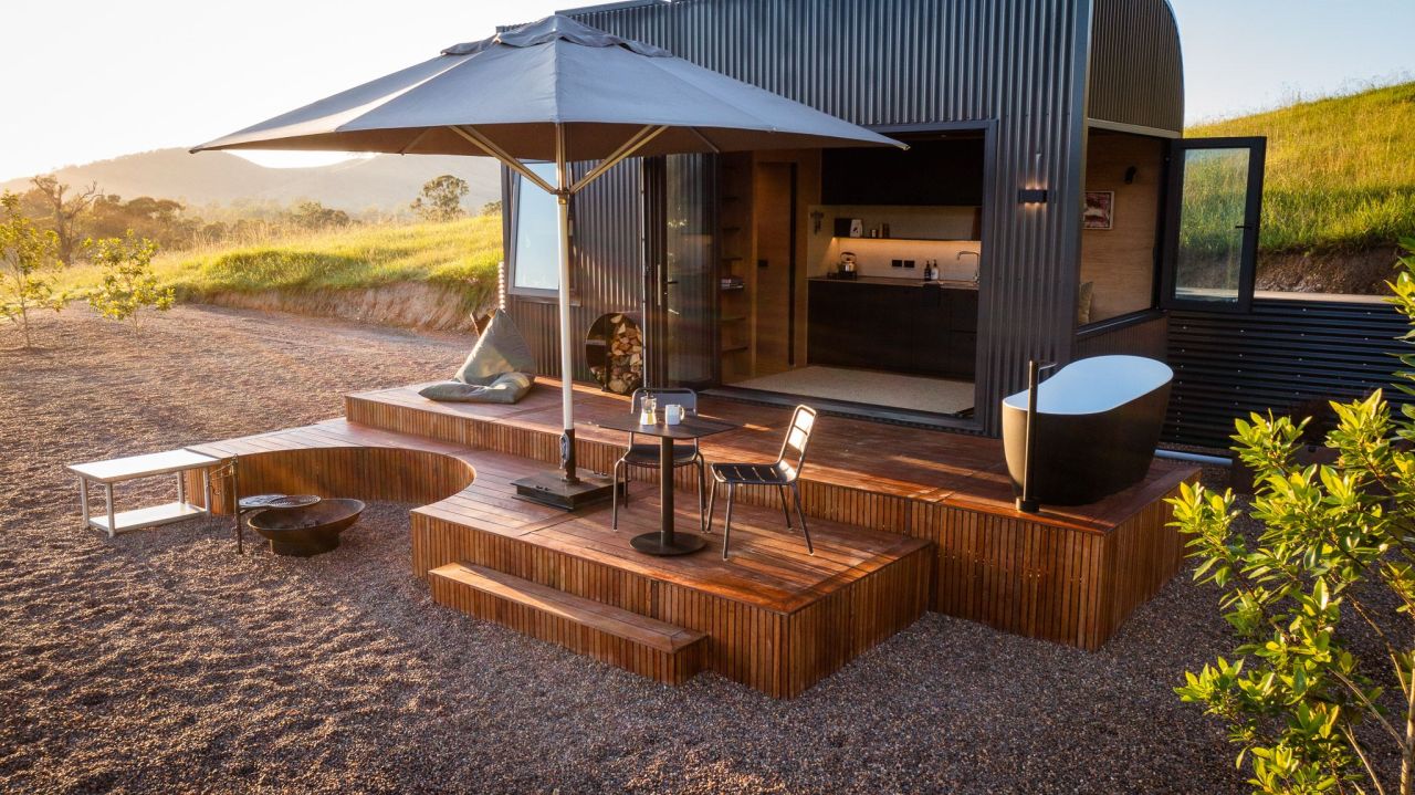 Exterior of Fowler & Ward x Base Cabin Tiny House