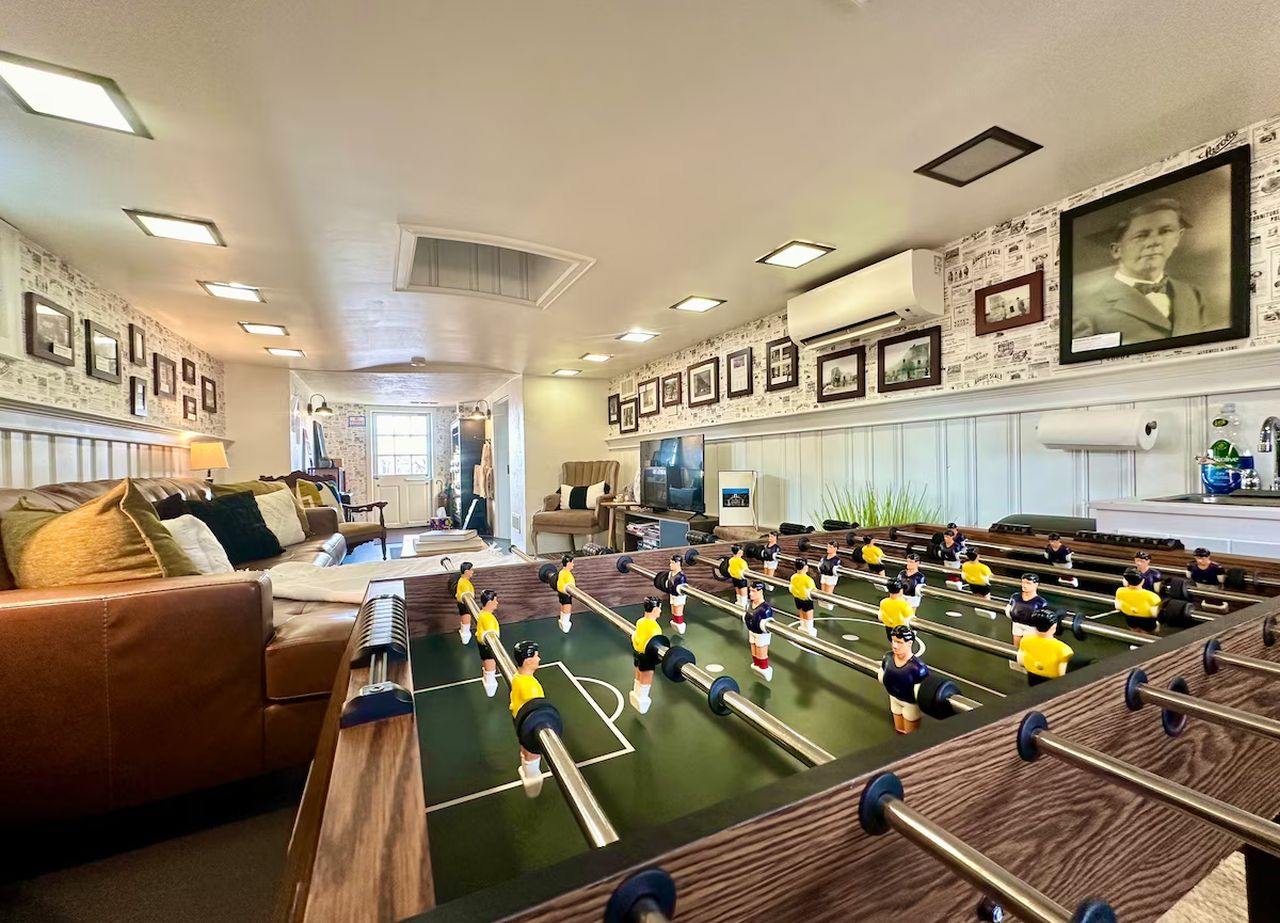 Games Room of Haines Shoe House