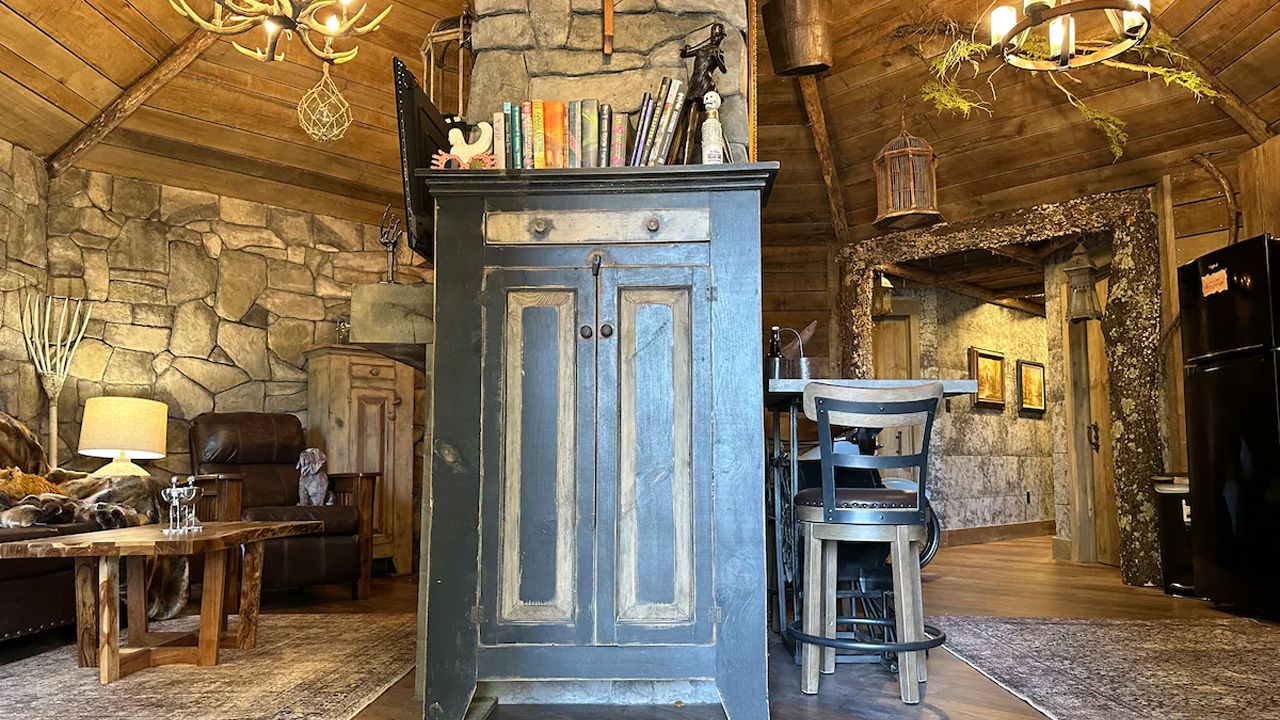 Harry Potter-Themed Airbnbs - The Gamekeeper's Hut, Tennessee, United States - 1