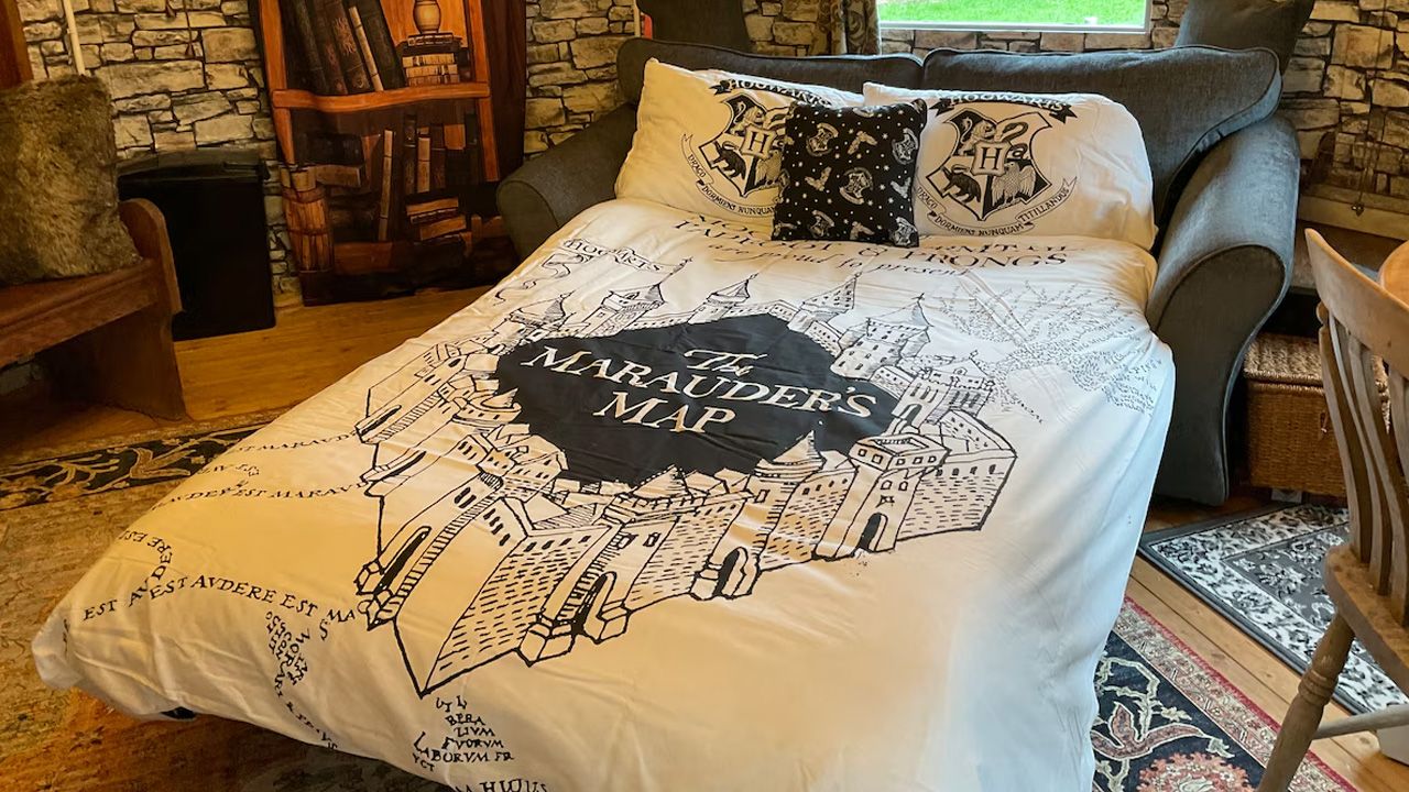 Harry Potter-Themed Airbnbs - The Wizards Cauldron, Cornwall, United Kingdom 1