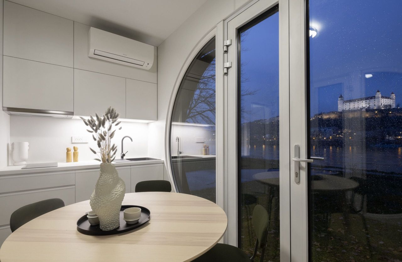 Interior of Ecocapsule Box - 4