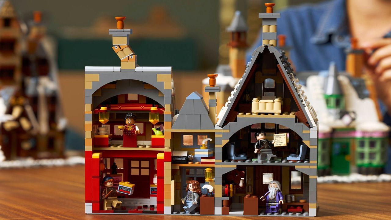 LEGO Hogsmeade Village Collectors' Edition - 6