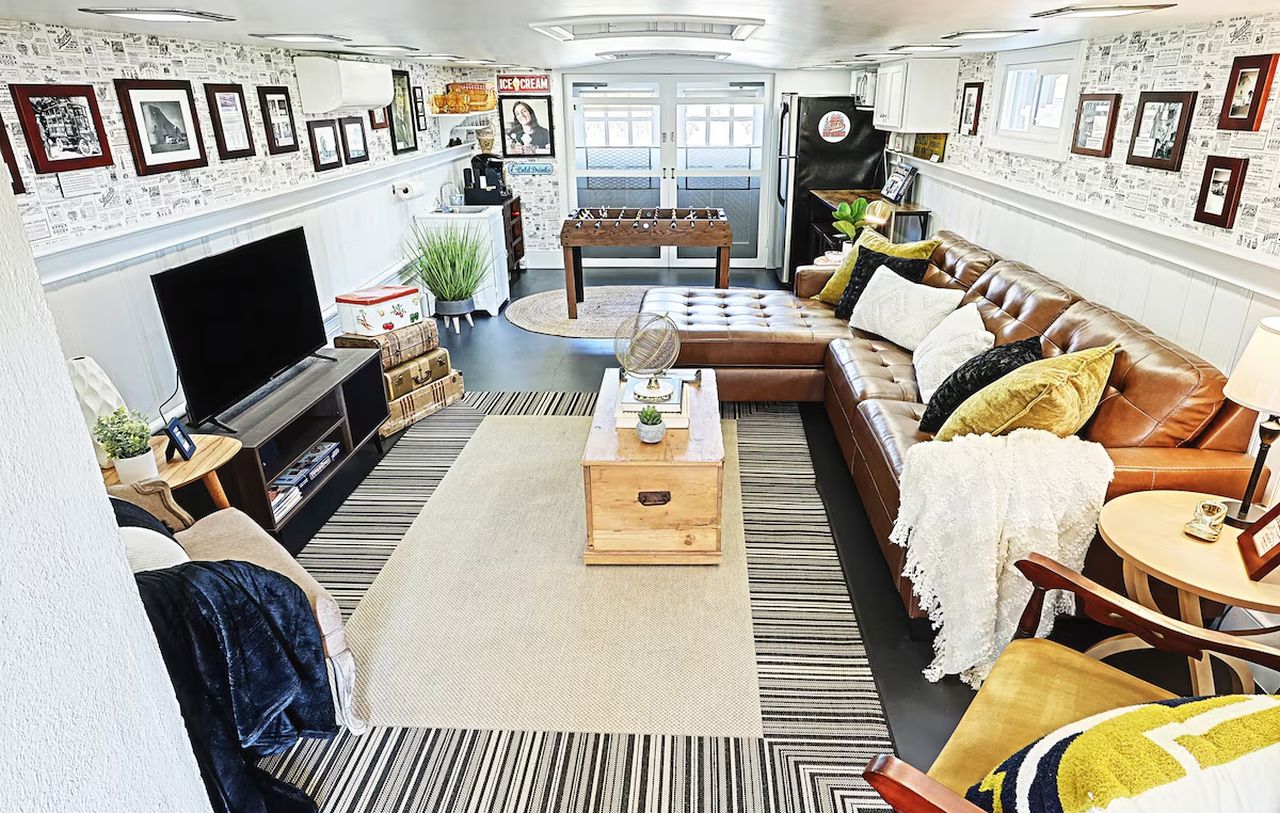 Living Area of Haines Shoe House - 1