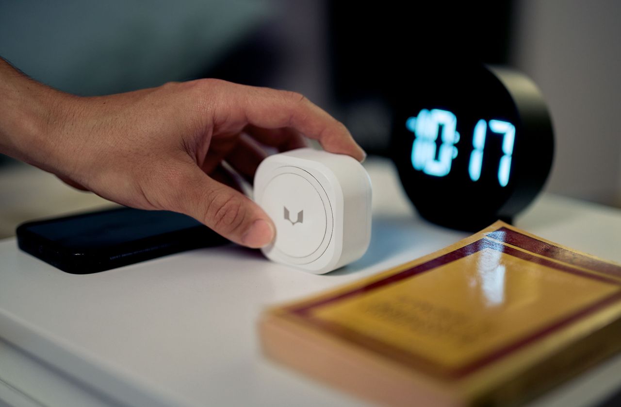 MAGLYNX MagSafe charger
