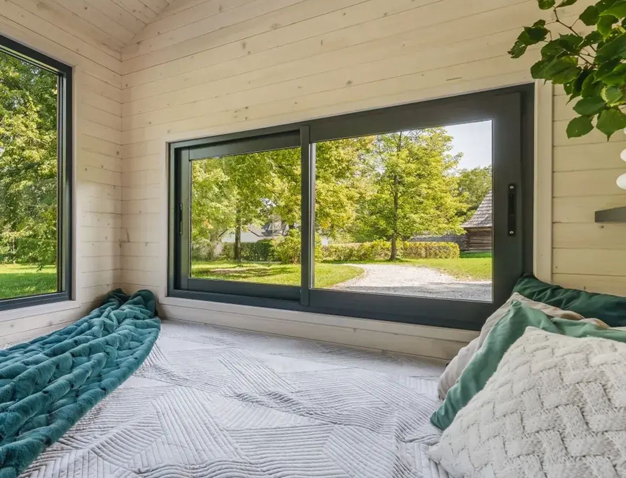 Master Bedroom of Kangourou Tiny House - 1