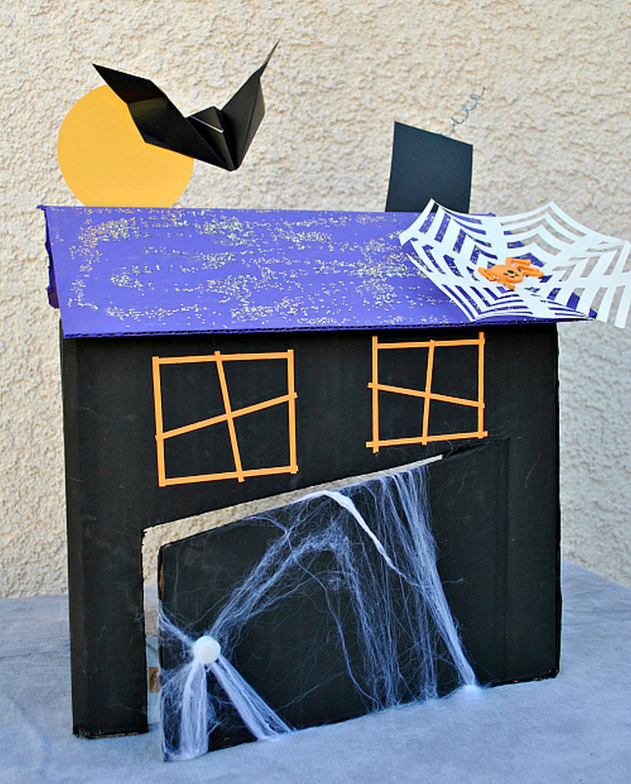 Origami Halloween Puppet Theatre