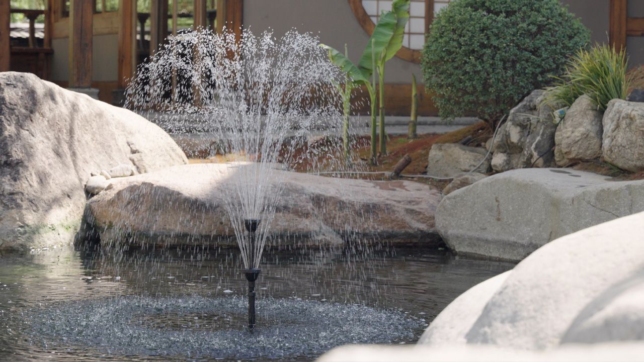 Poposoap Solar Powered Water Features are Transforming Gardens - 8