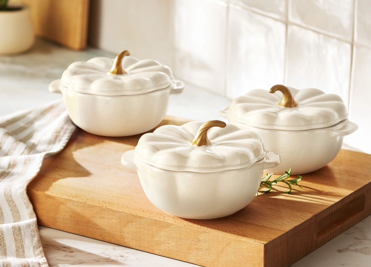 The Pioneer Woman Stoneware Pumpkin Cocottes