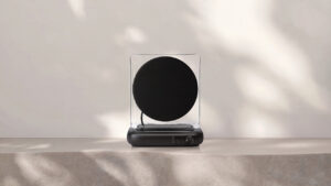 Virtuoso Glass Speaker by Vytrum