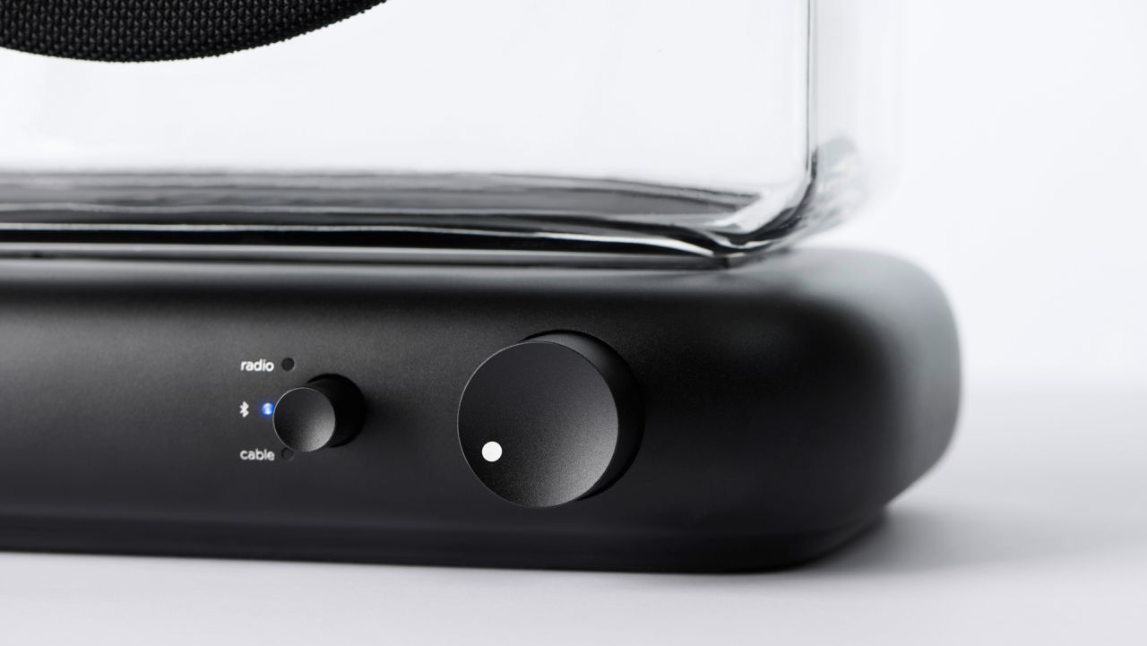 Virtuoso Glass Speaker by Vytrum