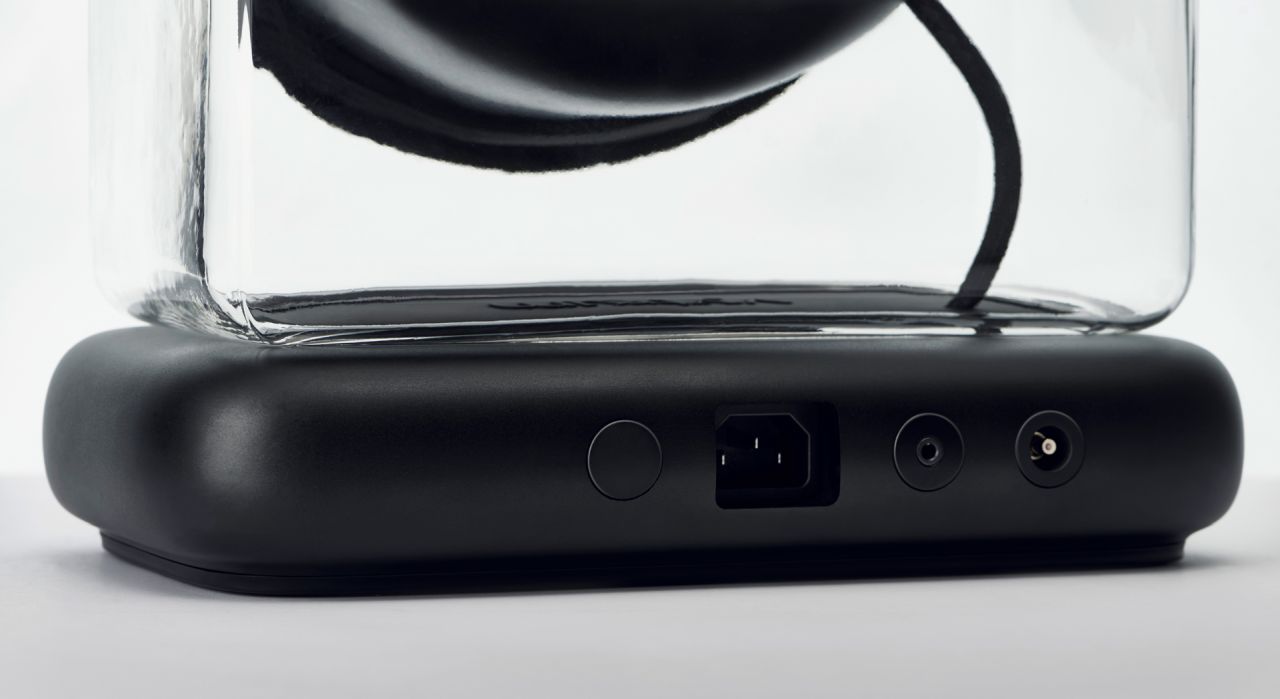 Virtuoso Glass Speaker by Vytrum