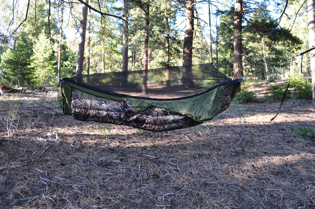 Warbonnet Ridgerunner Hammock tent hands-on review by homecrux-152 with underquilt for colder weather