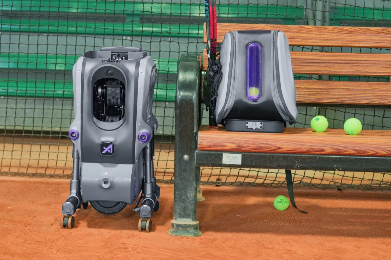 Aceii One ball-shooting robot