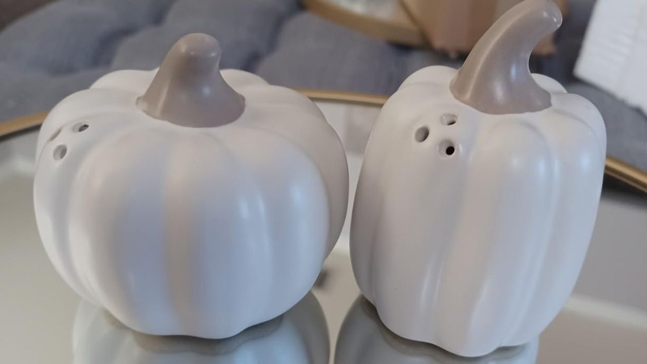 Best Pumpkin-Shaped Kitchen Items - Pumpkin-Shaped Ceramic Salt and Pepper Shakers