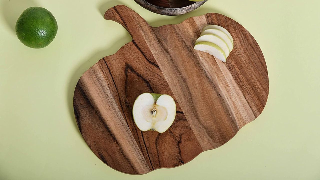 Best Pumpkin-Shaped Kitchen Items - Pumpkin-Shaped Wood Cutting Board